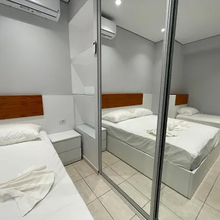 Emerald Apartament *